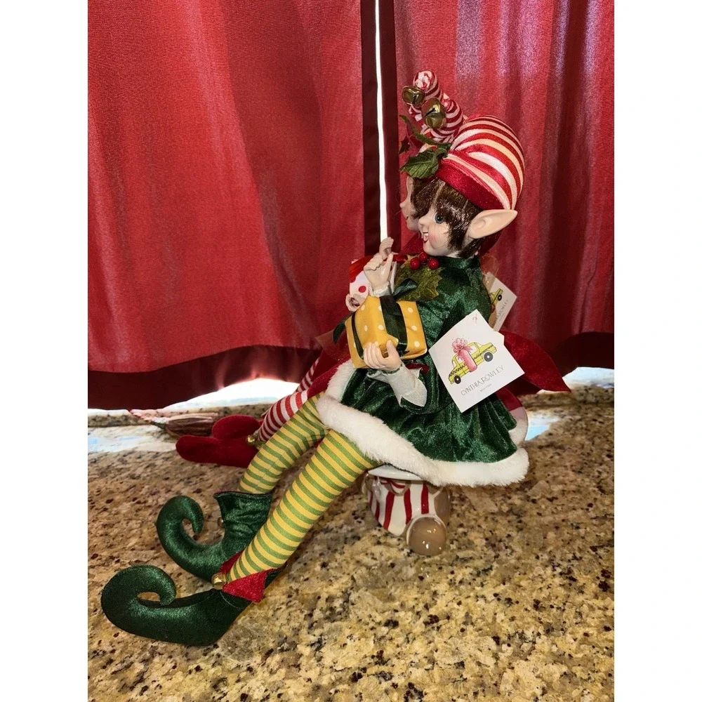 Cynthia Rowley Boy And Girl Christmas Elf Shelf Sitter Doll 25